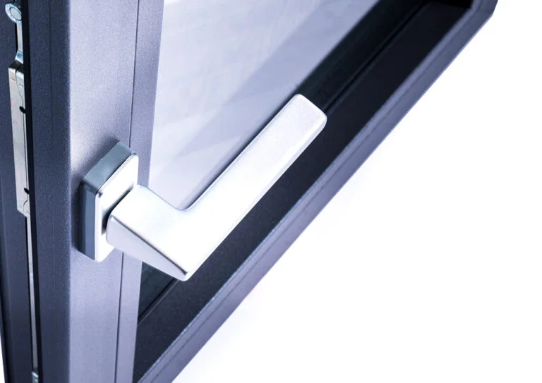 Loop gallery handles-374565646-768x543